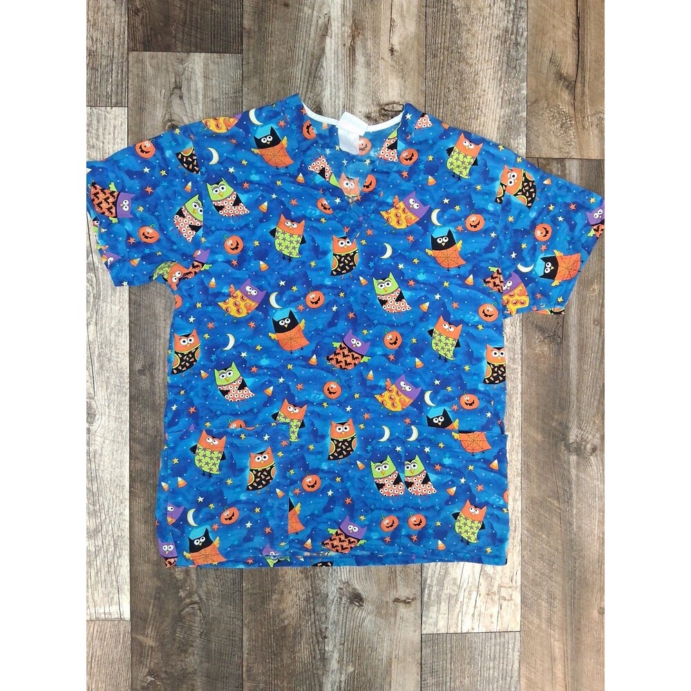 Peaches Halloween Scrub Top Size M/L Owls Jack-O-Lanterns Stars Moons Candy Corn